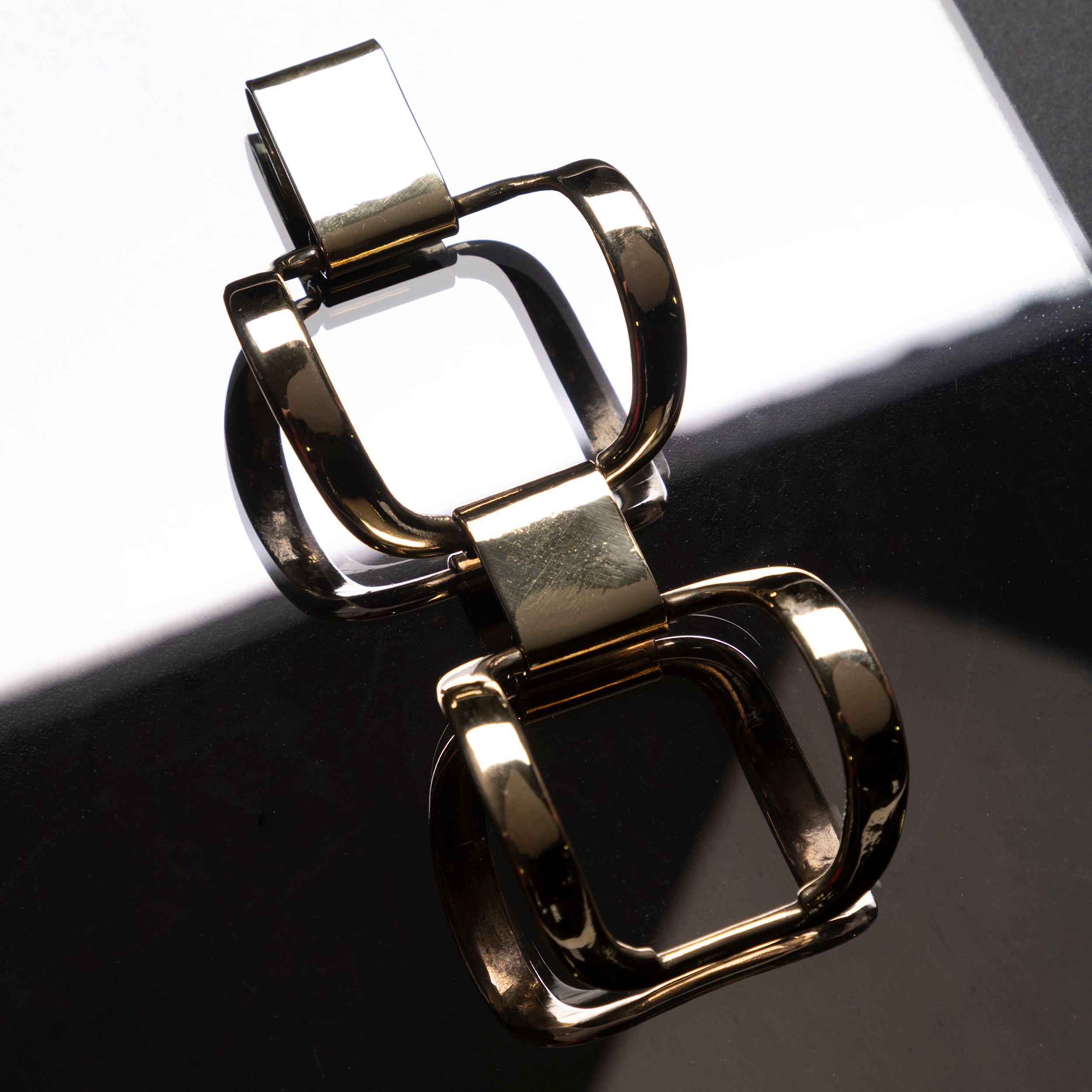 THE LOCKWOOD CUFF